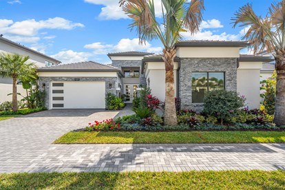 Caroline Grande Front Elevation