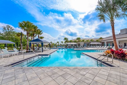 RESORT-STYLE POOL