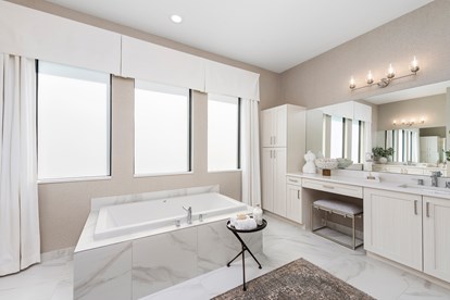 Vienna Grande Master Bathroom